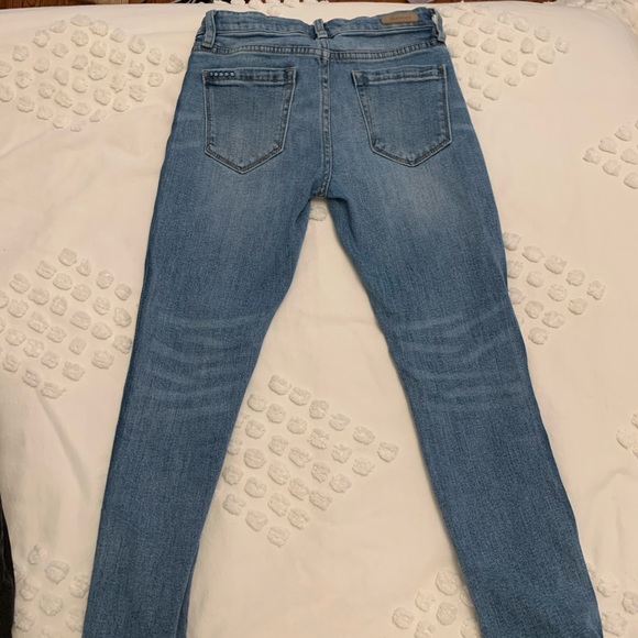 Blank NYC The Reade Crop Jeans - Picture 4 of 5